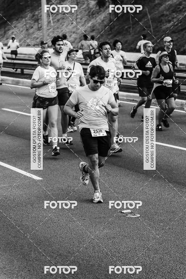 Buy your photos of the eventFotos de Corrida em Preto & Branco on Fotop