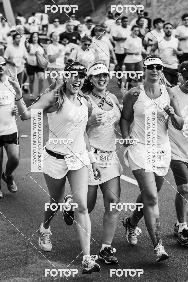 Buy your photos of the eventFotos de Corrida em Preto & Branco on Fotop
