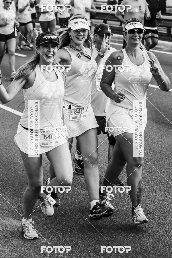 Buy your photos of the eventFotos de Corrida em Preto & Branco on Fotop