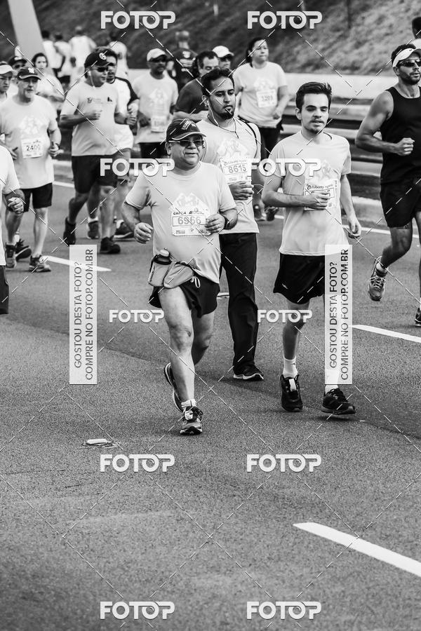 Buy your photos of the eventFotos de Corrida em Preto & Branco on Fotop