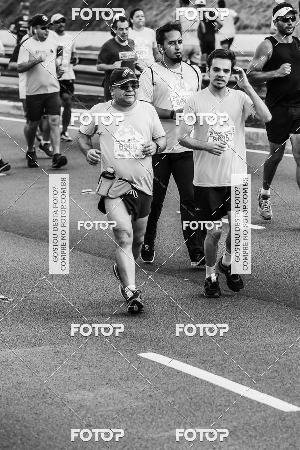 Buy your photos of the eventFotos de Corrida em Preto & Branco on Fotop
