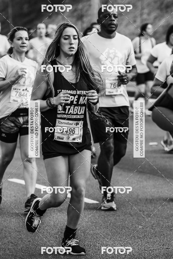 Buy your photos of the eventFotos de Corrida em Preto & Branco on Fotop