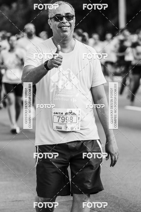 Buy your photos of the eventFotos de Corrida em Preto & Branco on Fotop