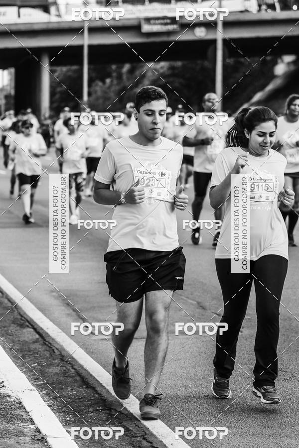 Buy your photos of the eventFotos de Corrida em Preto & Branco on Fotop