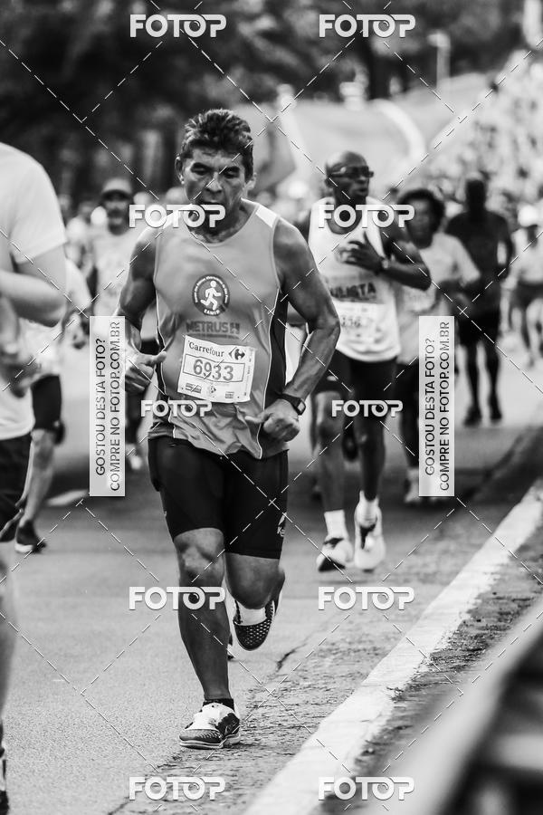 Buy your photos of the eventFotos de Corrida em Preto & Branco on Fotop