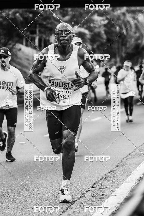Buy your photos of the eventFotos de Corrida em Preto & Branco on Fotop