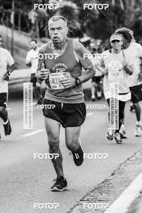 Buy your photos of the eventFotos de Corrida em Preto & Branco on Fotop