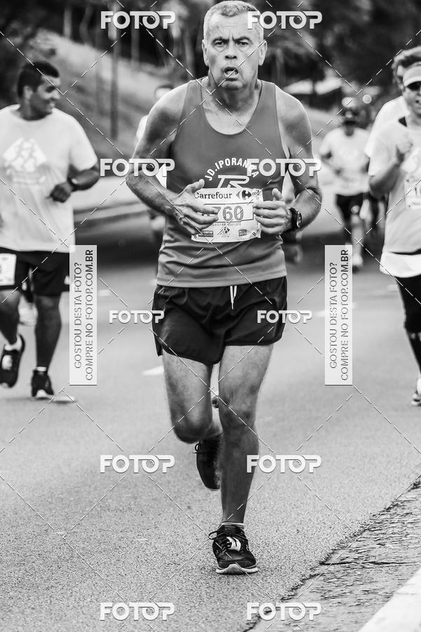 Buy your photos of the eventFotos de Corrida em Preto & Branco on Fotop