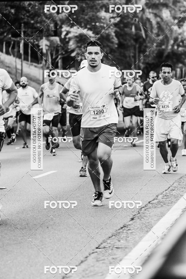 Buy your photos of the eventFotos de Corrida em Preto & Branco on Fotop
