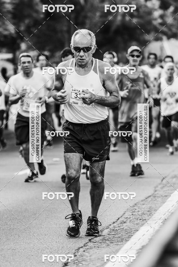Buy your photos of the eventFotos de Corrida em Preto & Branco on Fotop