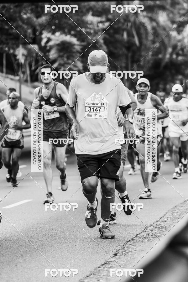 Buy your photos of the eventFotos de Corrida em Preto & Branco on Fotop