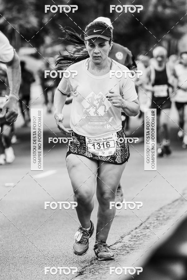 Buy your photos of the eventFotos de Corrida em Preto & Branco on Fotop