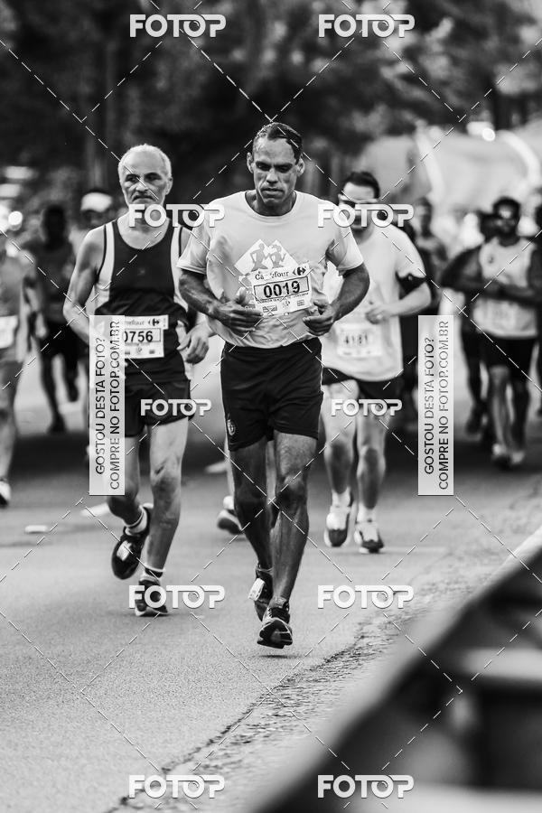 Buy your photos of the eventFotos de Corrida em Preto & Branco on Fotop