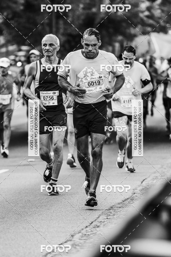 Buy your photos of the eventFotos de Corrida em Preto & Branco on Fotop