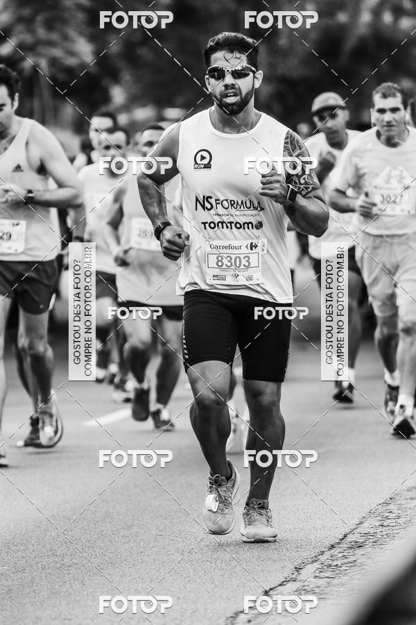 Buy your photos of the eventFotos de Corrida em Preto & Branco on Fotop
