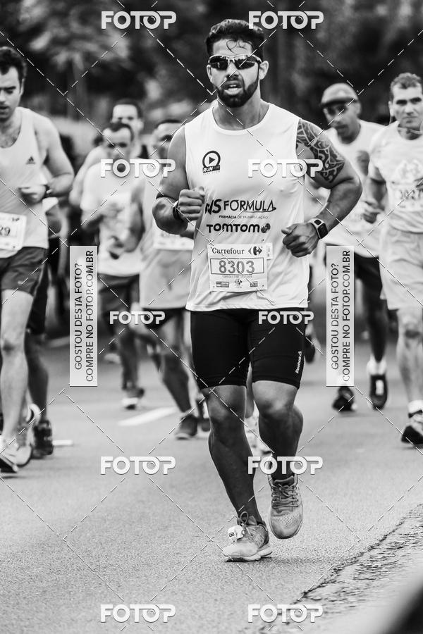 Buy your photos of the eventFotos de Corrida em Preto & Branco on Fotop