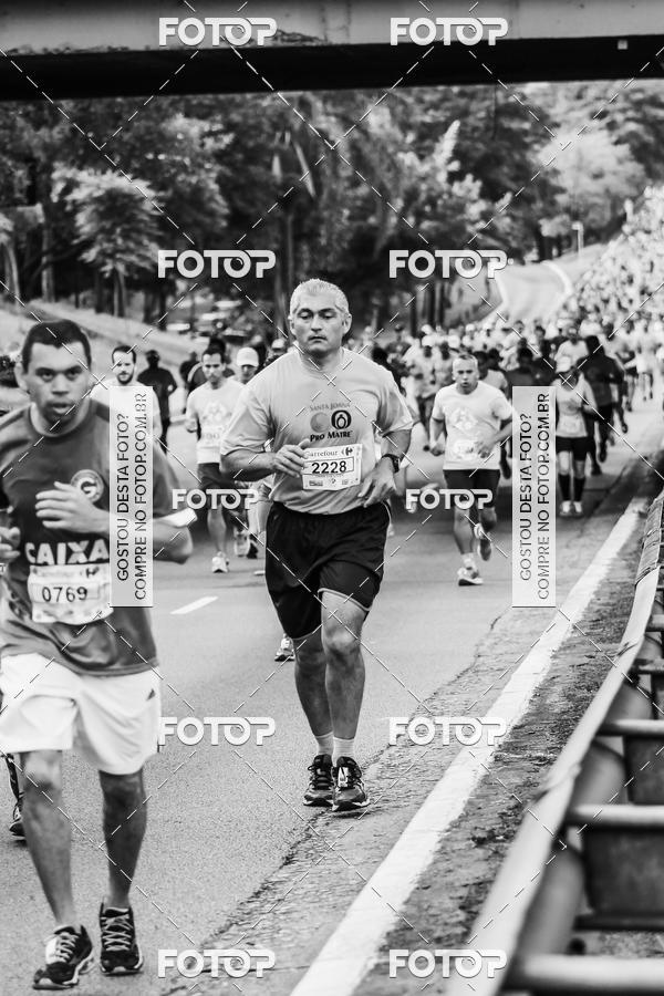 Buy your photos of the eventFotos de Corrida em Preto & Branco on Fotop