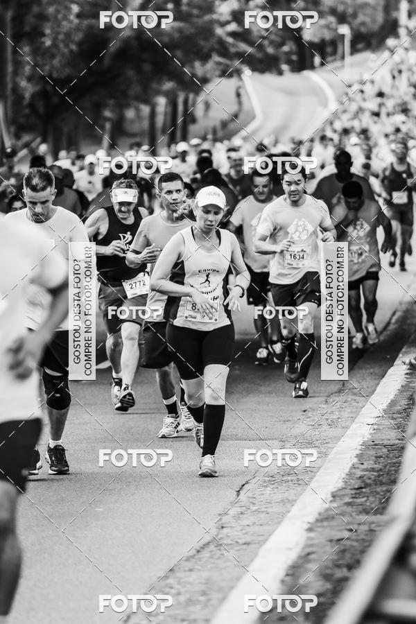Buy your photos of the eventFotos de Corrida em Preto & Branco on Fotop