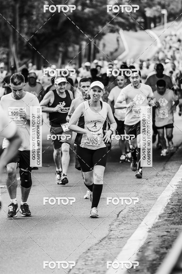 Buy your photos of the eventFotos de Corrida em Preto & Branco on Fotop