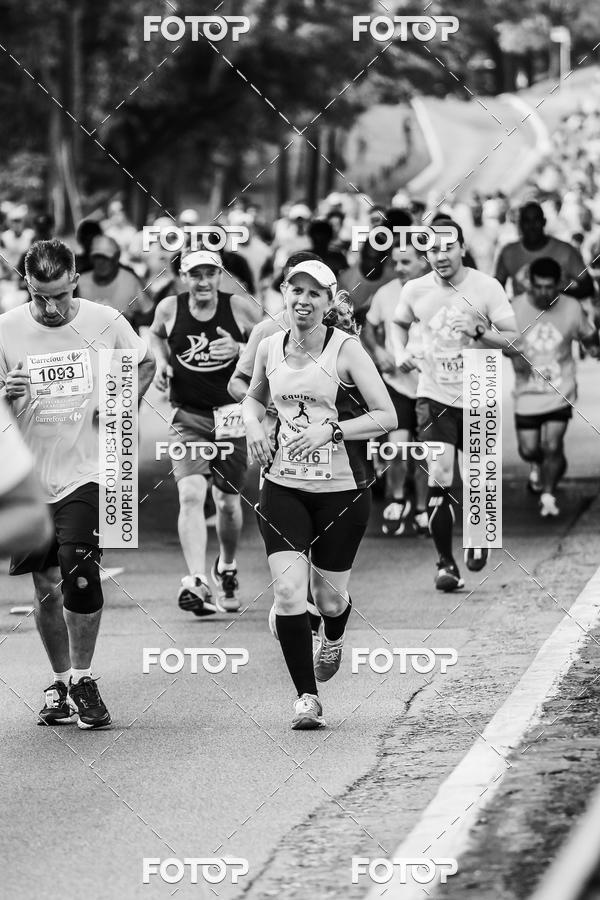 Buy your photos of the eventFotos de Corrida em Preto & Branco on Fotop