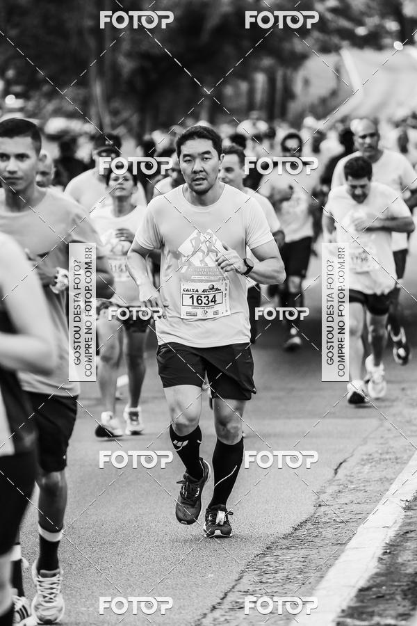 Buy your photos of the eventFotos de Corrida em Preto & Branco on Fotop