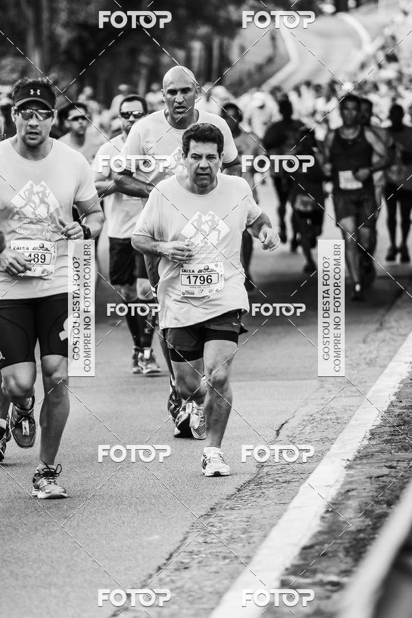 Buy your photos of the eventFotos de Corrida em Preto & Branco on Fotop