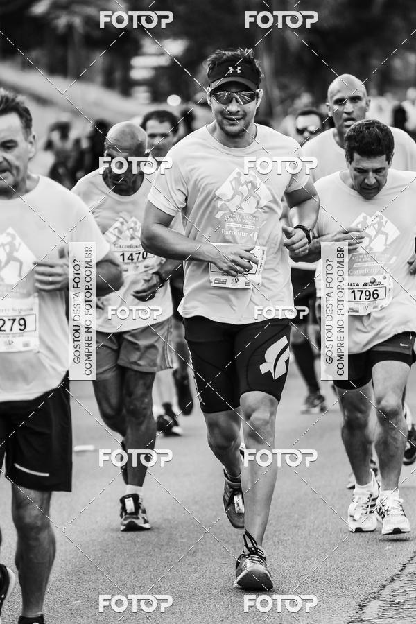 Buy your photos of the eventFotos de Corrida em Preto & Branco on Fotop