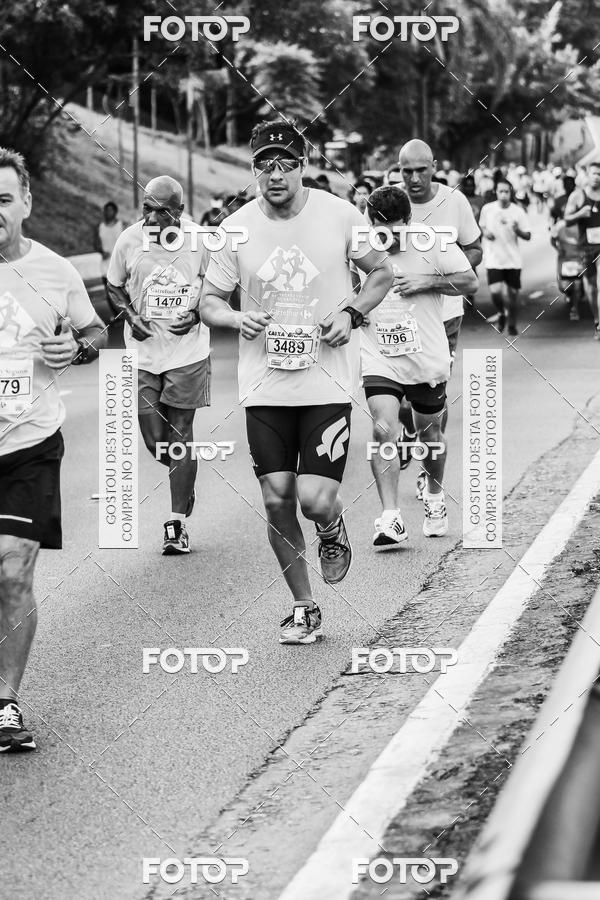 Buy your photos of the eventFotos de Corrida em Preto & Branco on Fotop