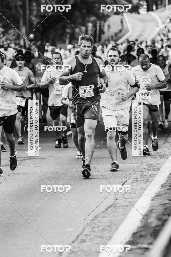 Buy your photos of the eventFotos de Corrida em Preto & Branco on Fotop