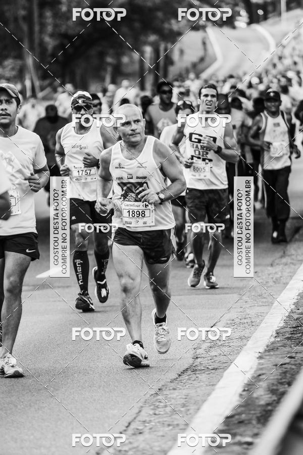 Buy your photos of the eventFotos de Corrida em Preto & Branco on Fotop