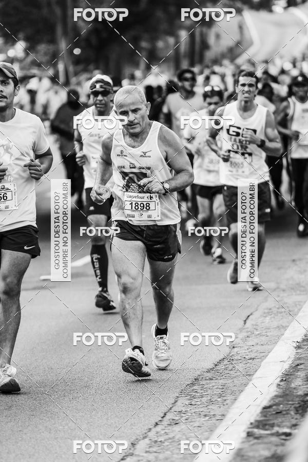 Buy your photos of the eventFotos de Corrida em Preto & Branco on Fotop