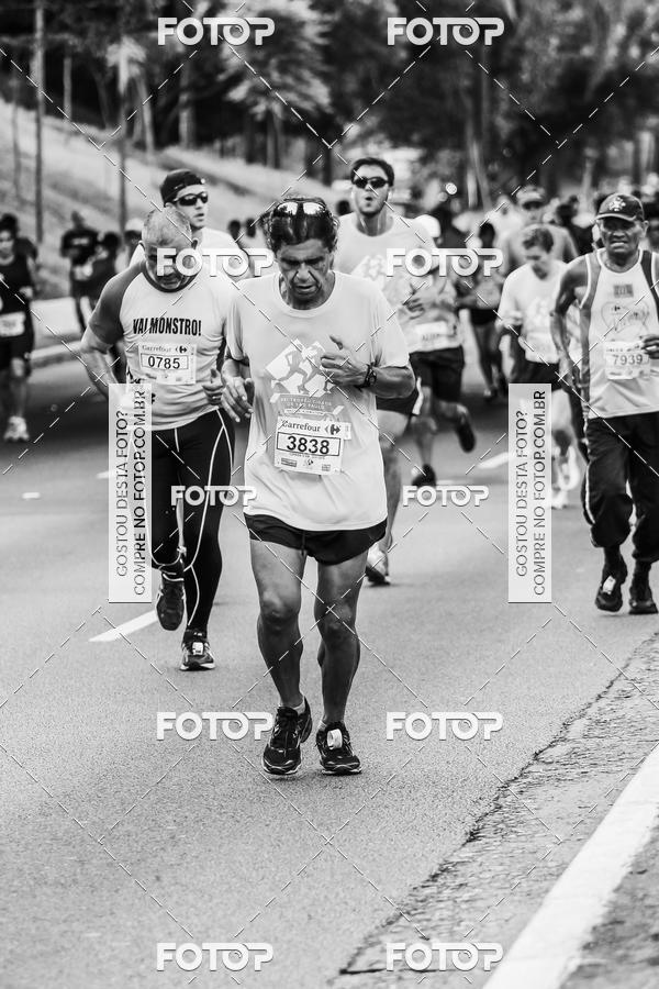 Buy your photos of the eventFotos de Corrida em Preto & Branco on Fotop