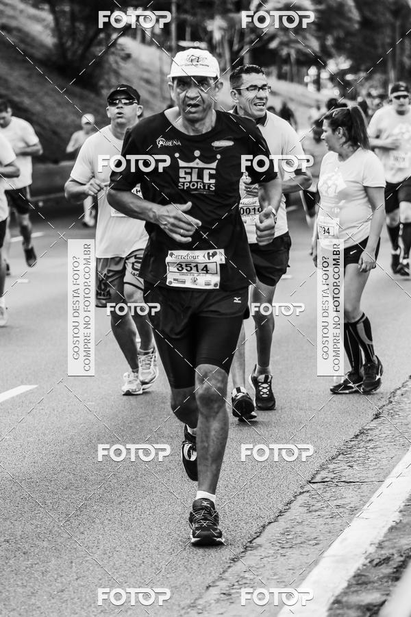 Buy your photos of the eventFotos de Corrida em Preto & Branco on Fotop