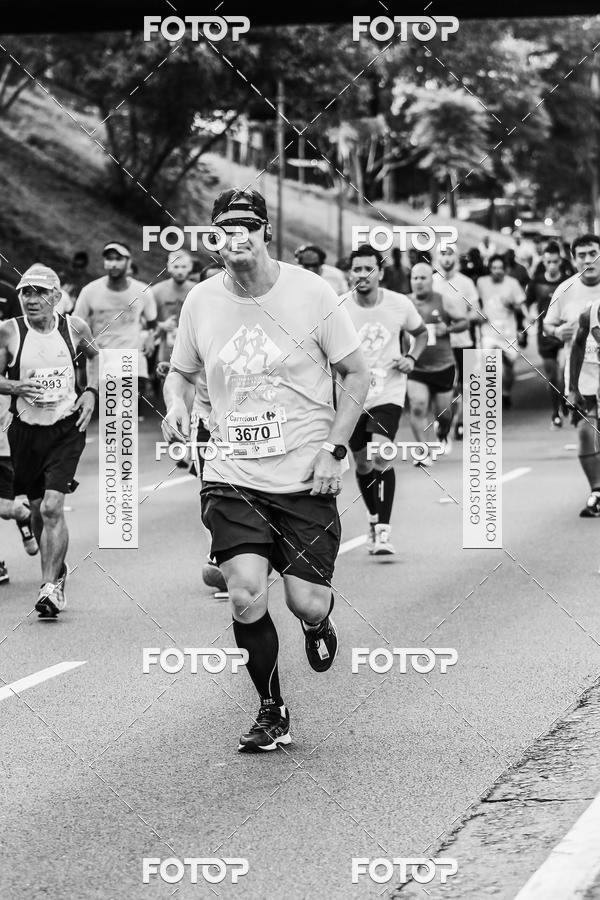 Buy your photos of the eventFotos de Corrida em Preto & Branco on Fotop