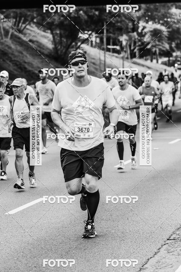 Buy your photos of the eventFotos de Corrida em Preto & Branco on Fotop