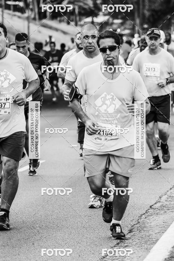 Buy your photos of the eventFotos de Corrida em Preto & Branco on Fotop