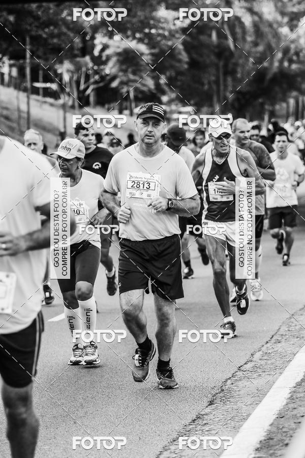 Buy your photos of the eventFotos de Corrida em Preto & Branco on Fotop