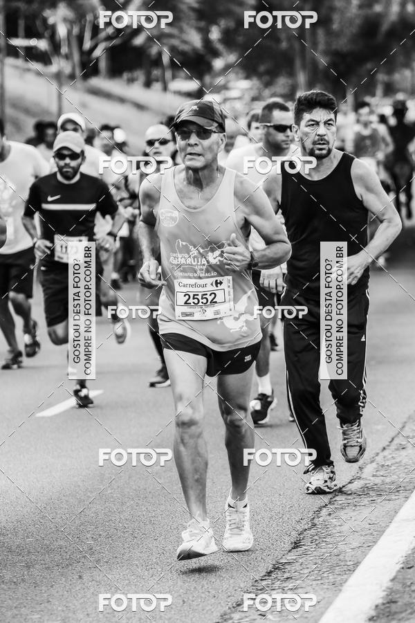 Buy your photos of the eventFotos de Corrida em Preto & Branco on Fotop