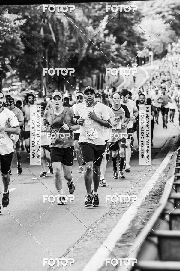 Buy your photos of the eventFotos de Corrida em Preto & Branco on Fotop