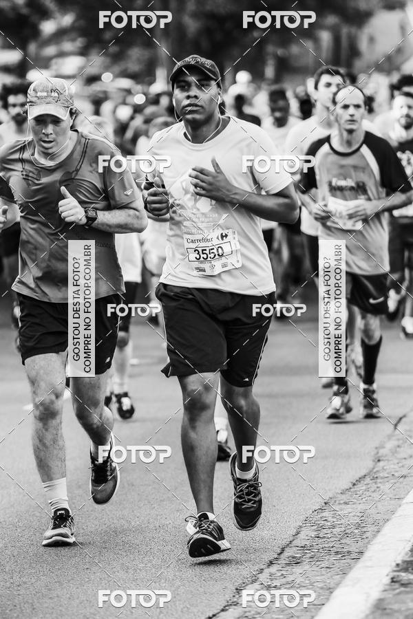 Buy your photos of the eventFotos de Corrida em Preto & Branco on Fotop