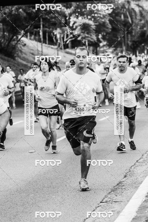 Buy your photos of the eventFotos de Corrida em Preto & Branco on Fotop