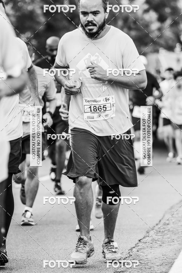 Buy your photos of the eventFotos de Corrida em Preto & Branco on Fotop