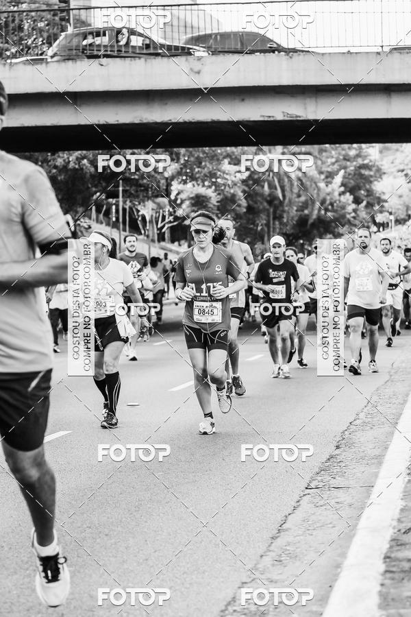 Buy your photos of the eventFotos de Corrida em Preto & Branco on Fotop
