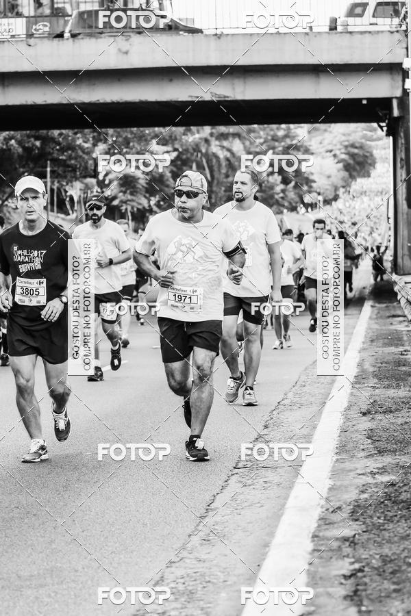Buy your photos of the eventFotos de Corrida em Preto & Branco on Fotop