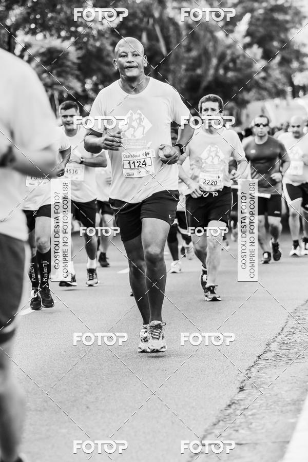 Buy your photos of the eventFotos de Corrida em Preto & Branco on Fotop