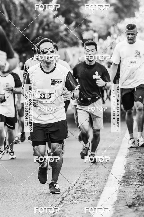 Buy your photos of the eventFotos de Corrida em Preto & Branco on Fotop