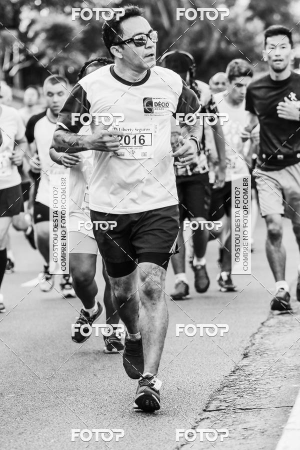 Buy your photos of the eventFotos de Corrida em Preto & Branco on Fotop
