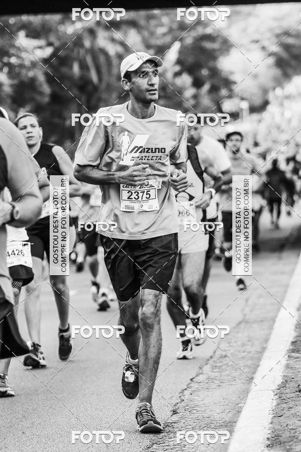 Buy your photos of the eventFotos de Corrida em Preto & Branco on Fotop