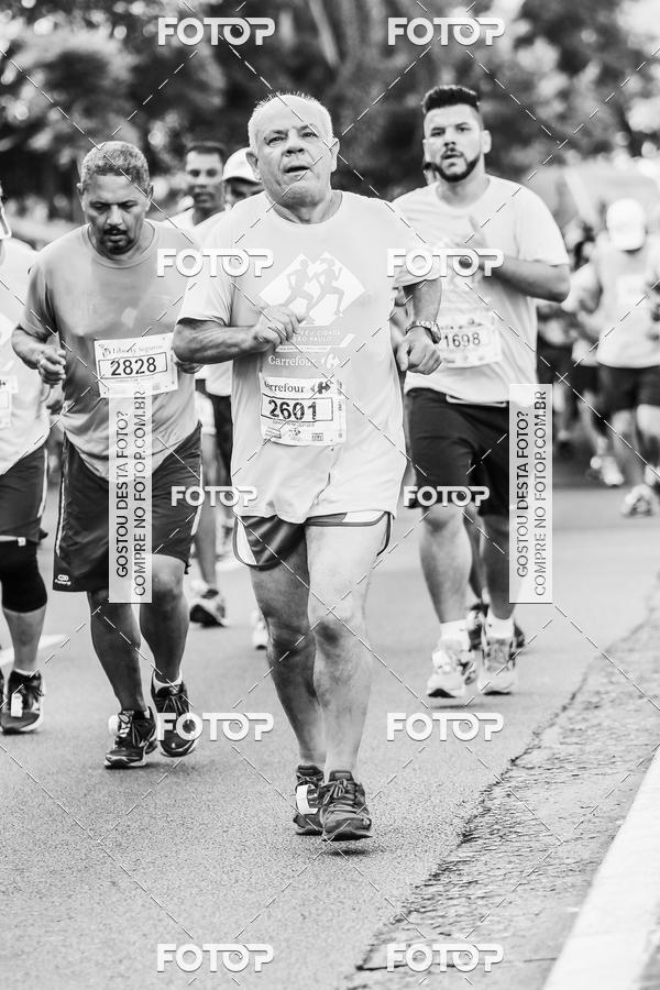 Buy your photos of the eventFotos de Corrida em Preto & Branco on Fotop