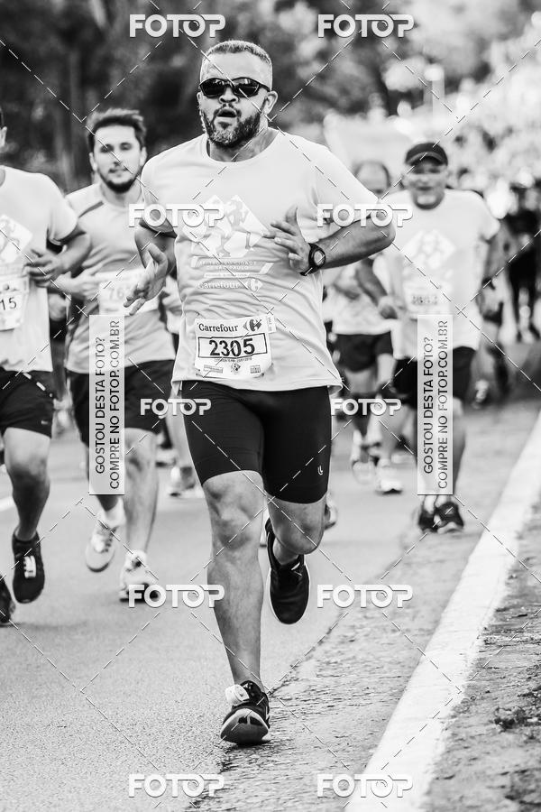 Buy your photos of the eventFotos de Corrida em Preto & Branco on Fotop